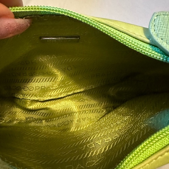 PRADA Bag - Picture 5 of 14